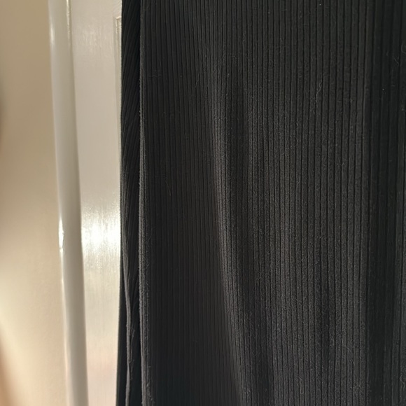 Madewell Lightweight Ribbed Turtleneck Top - Picture 4 of 7